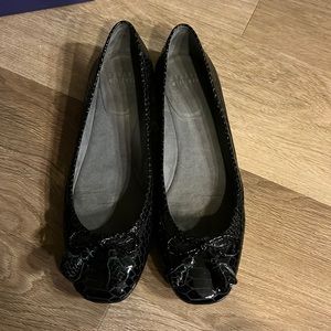EUC Stuart Weitzman black crystal snake ballet flats size 7.5